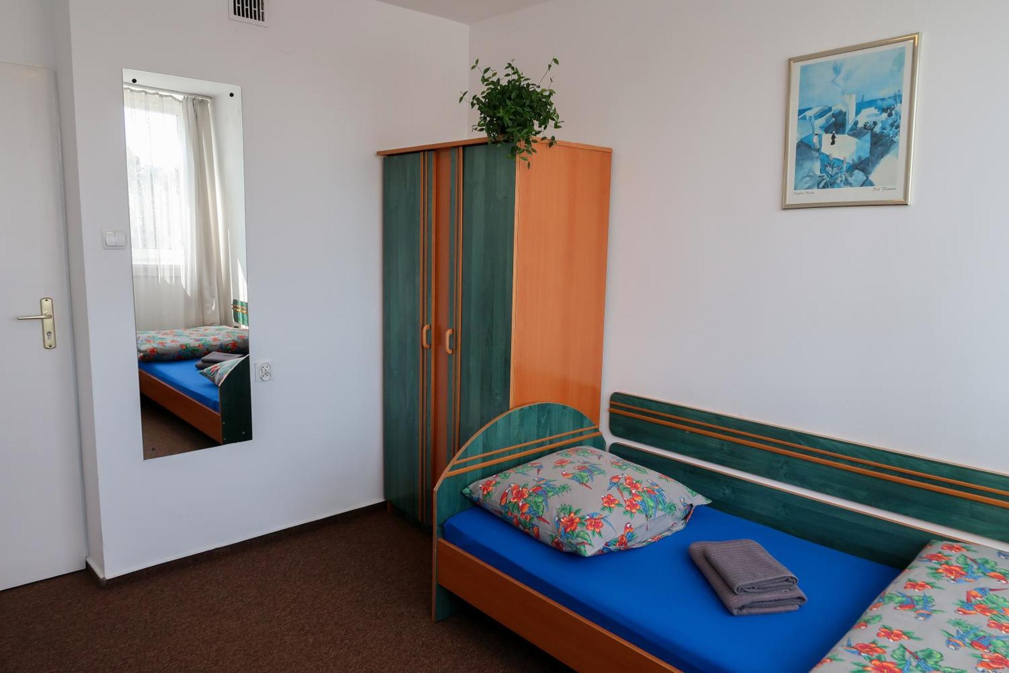 Dom Studencki Raj Hostel Wroclaw Luaran gambar