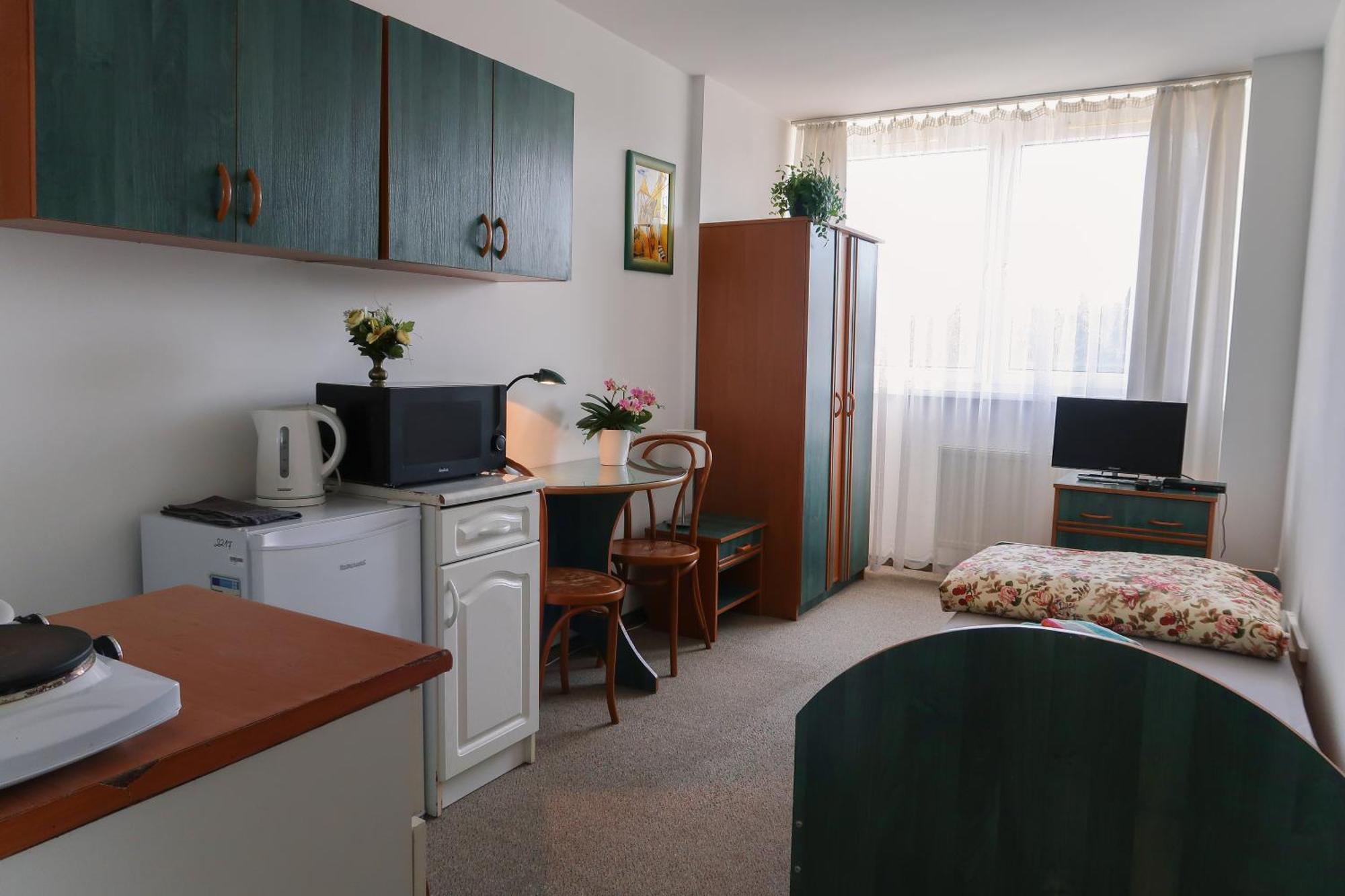 Dom Studencki Raj Hostel Wroclaw Luaran gambar